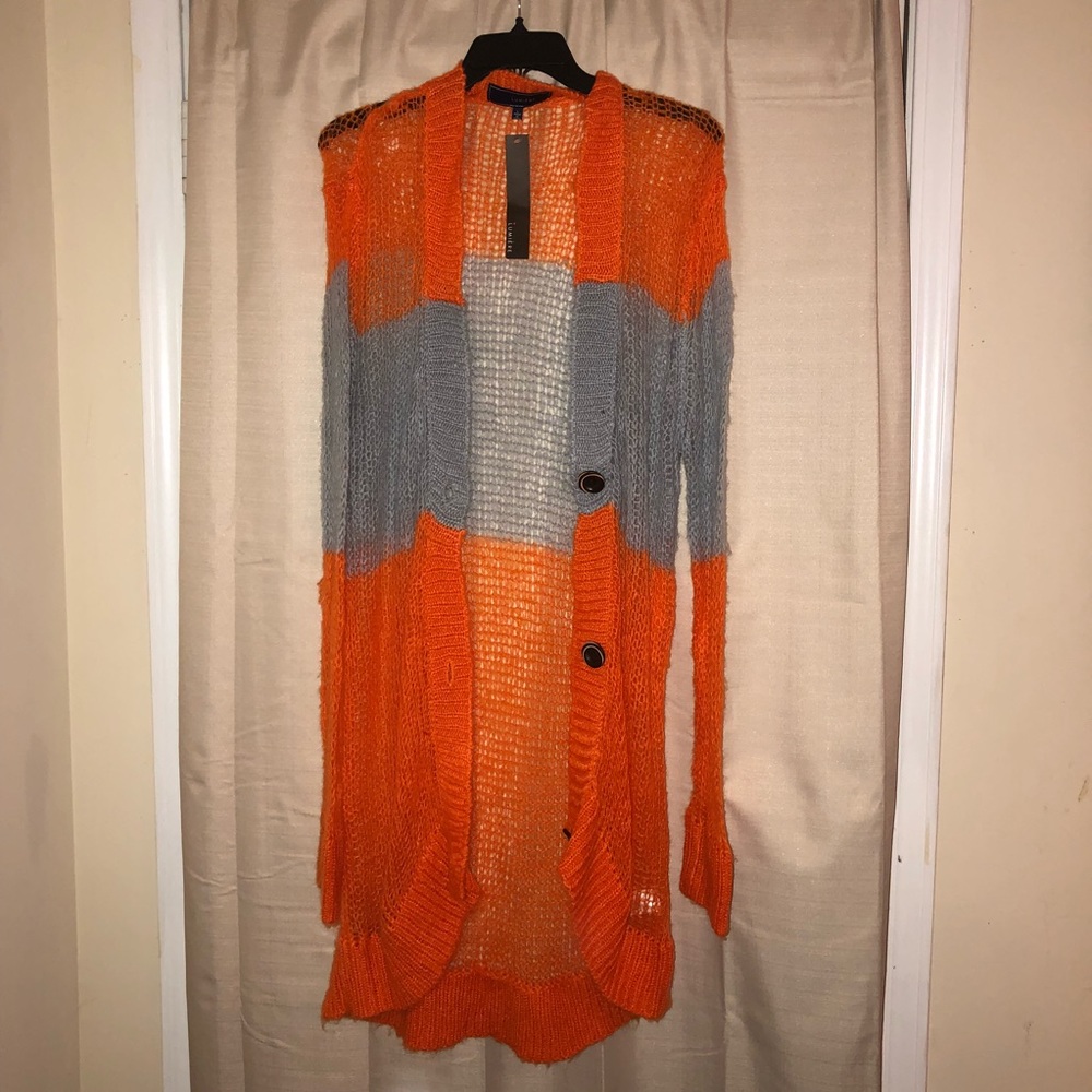 Light sweater gray and orange